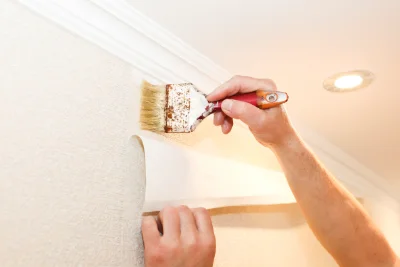 Pose de papier peint à Ormes — revêtements muraux et toiles de verre